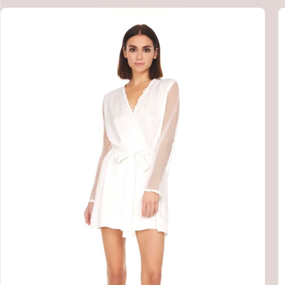 Flora Nikrooz Showstopper Wrap